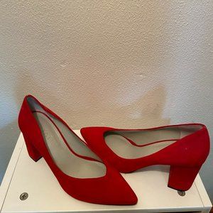 1.State Harvie Suede Pump Red EUC
